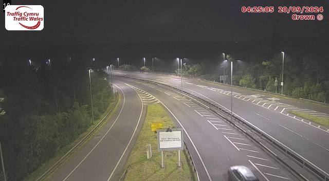 J8a Britannia Bridge (Island) Eastbound