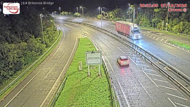 J8a Britannia Bridge (Island) Eastbound